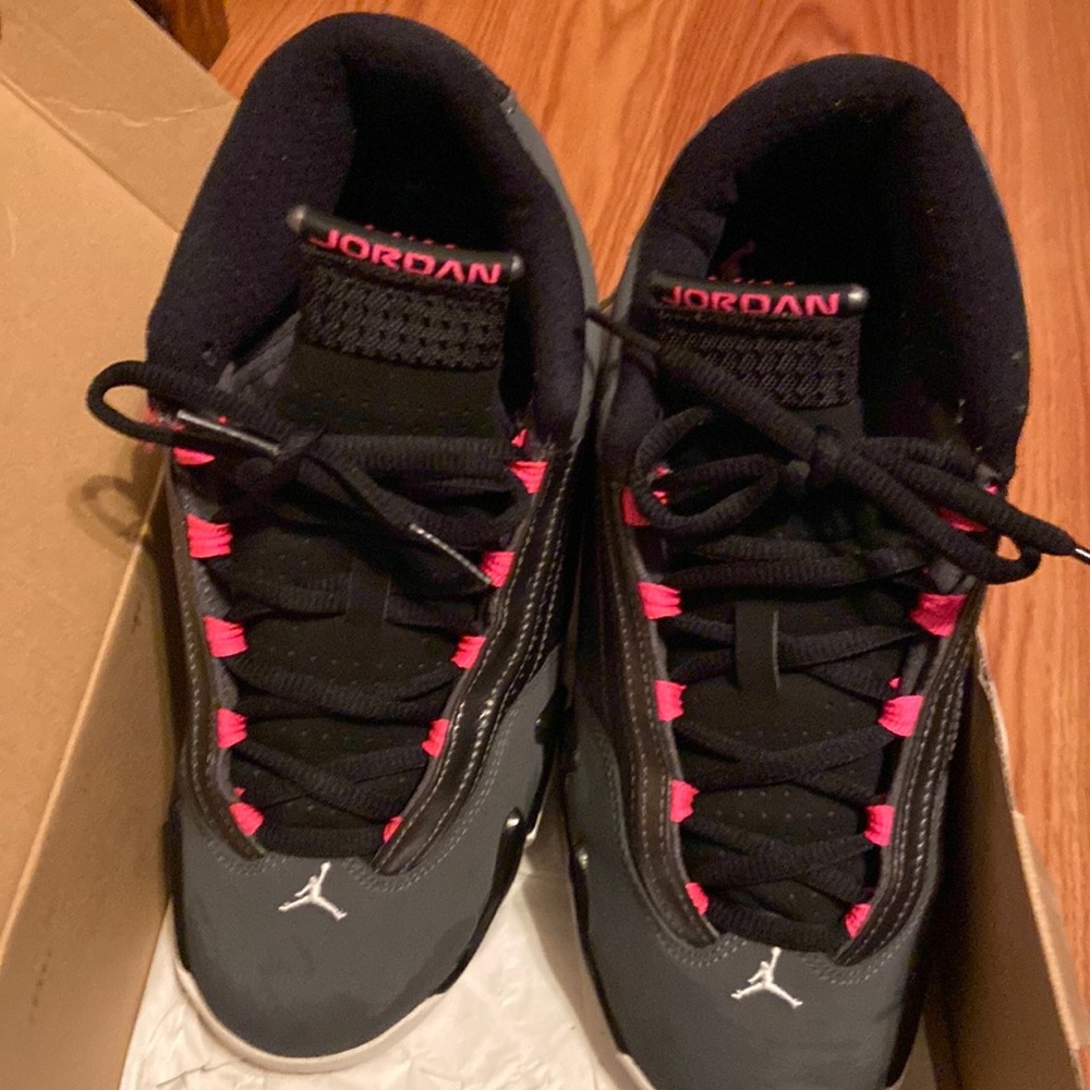 Mid top Jordan’s